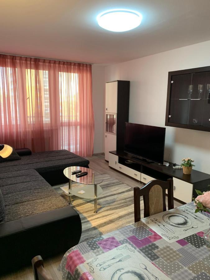 Apartament Tt10 Botanicka 트르나바 외부 사진