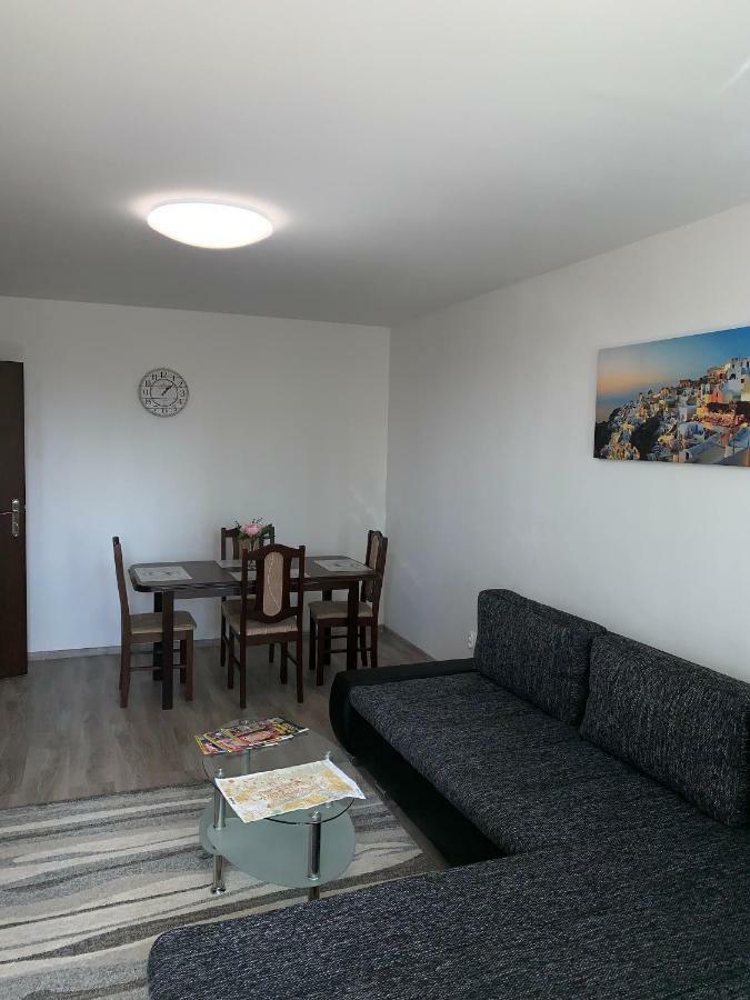 Apartament Tt10 Botanicka 트르나바 외부 사진